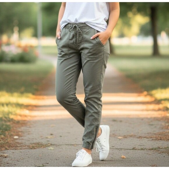 American Eagle Size 8 Pants Joggers Stretch Zippers Pockets Utility Streetwear - Picture 1 of 12